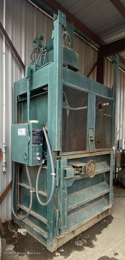 image for item DL6943 Load King  carboard baler