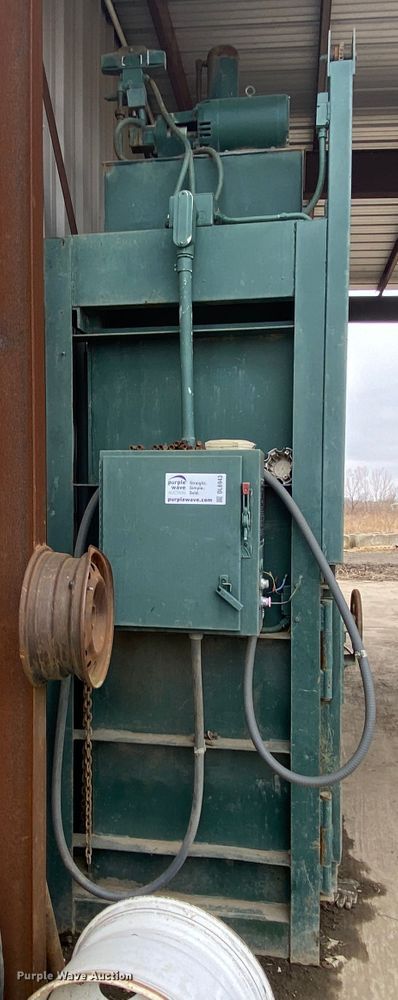 image for item DL6943 Load King  carboard baler