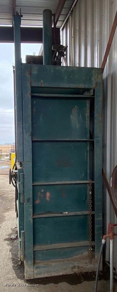 image for item DL6943 Load King  carboard baler