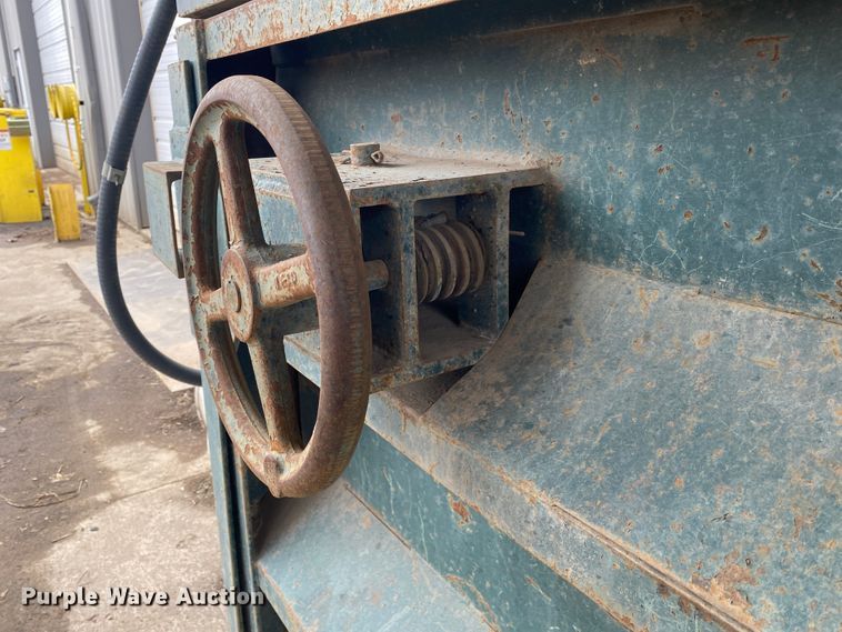 image for item DL6943 Load King  carboard baler