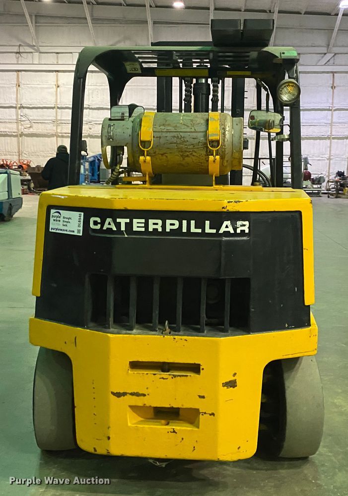 image for item DL6946 1996 Caterpillar T125D  forklift