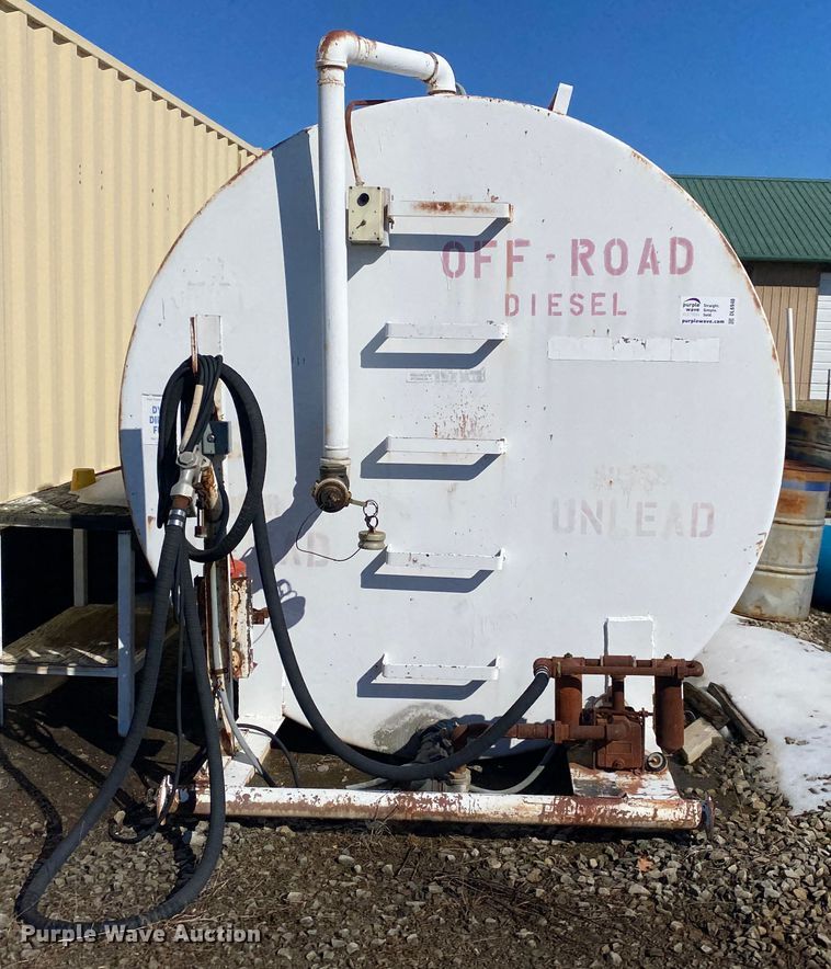 image for item DL6948 Fuel tank