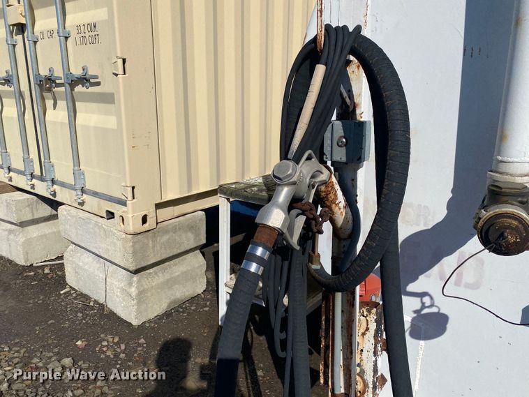 image for item DL6948 Fuel tank