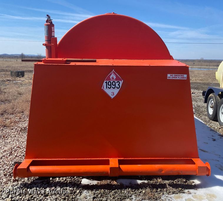 image for item DL6949 Fuel tank