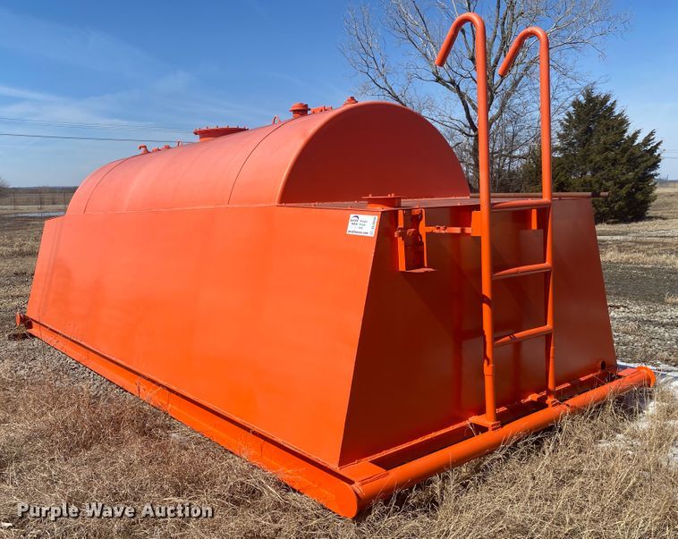 image for item DL6950 Fuel tank