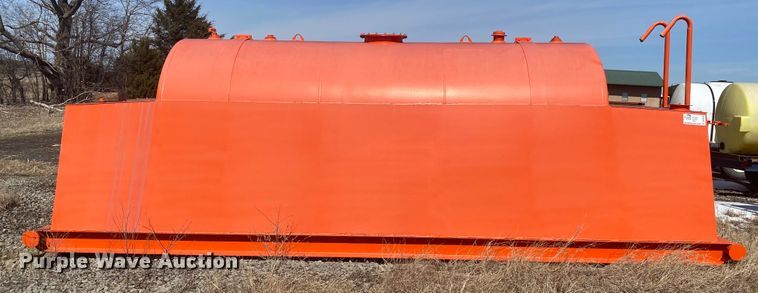 image for item DL6950 Fuel tank