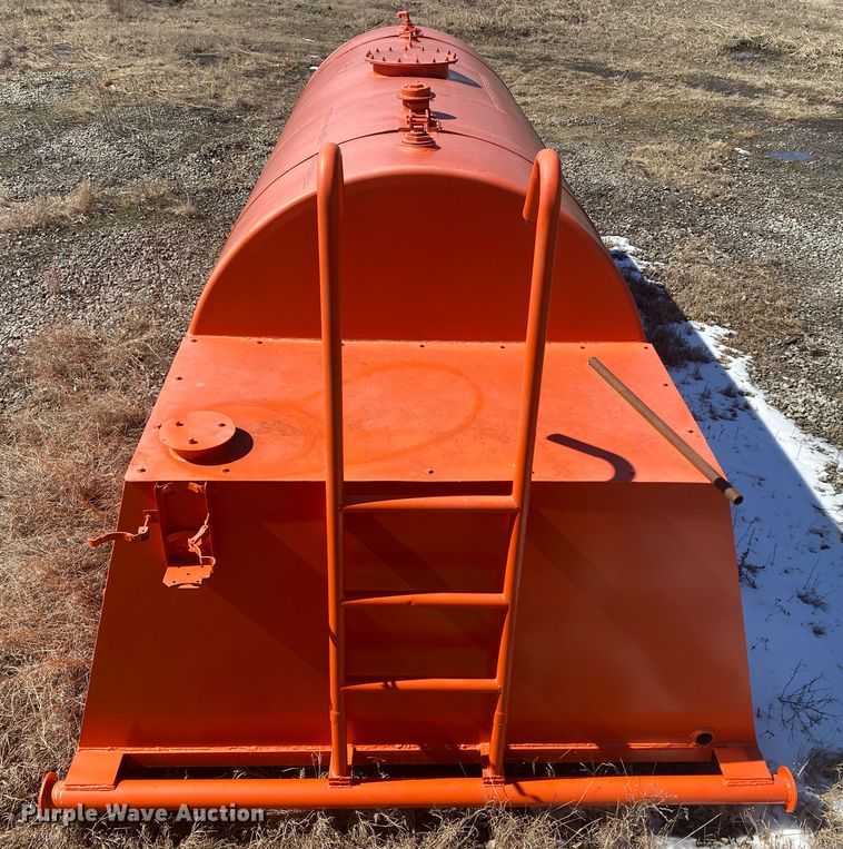 image for item DL6950 Fuel tank