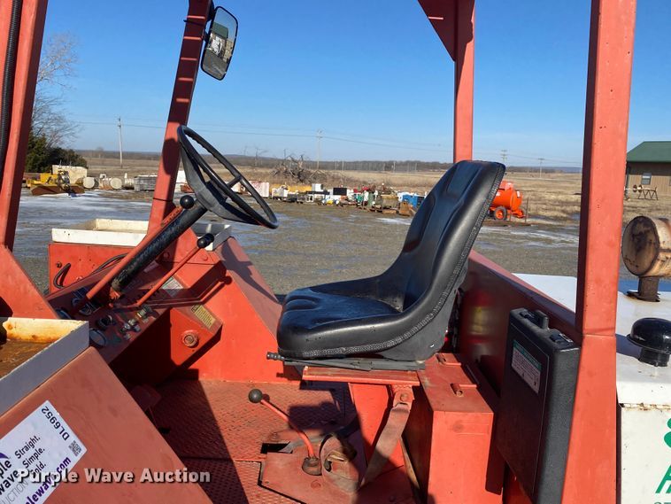 image for item DL6952 1983 Manitou T802TC  forklift