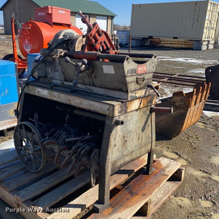 image for item DL6955 Toledo Beaver Tools 999RW  bolt threader