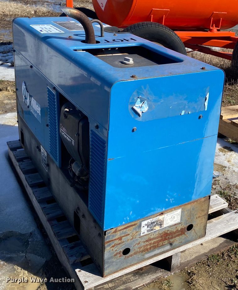 image for item DL6956 Miller Bobcat 225  welder