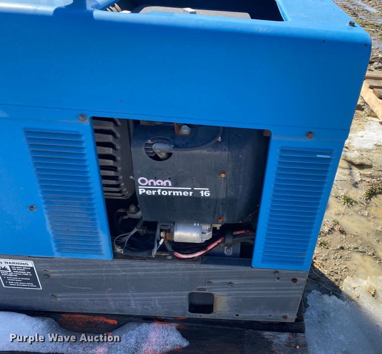 image for item DL6957 Miller Bobcat 225  welder