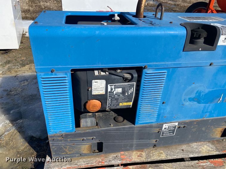 image for item DL6957 Miller Bobcat 225  welder