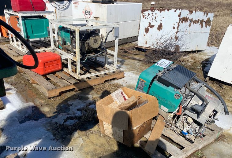 image for item DL6959 Onan 4000  generator