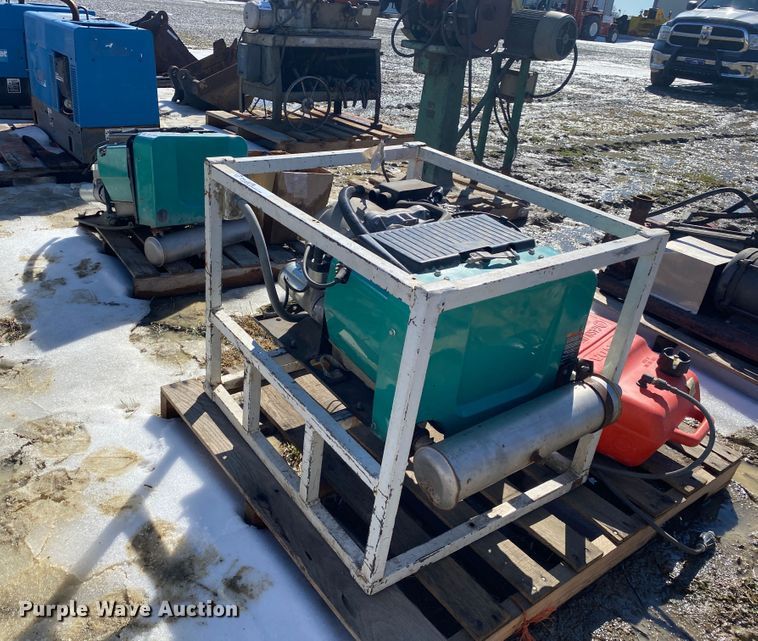 image for item DL6959 Onan 4000  generator