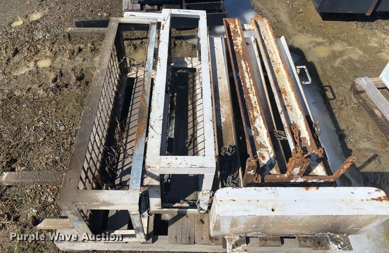 image for item DL6961 (6) toolboxes