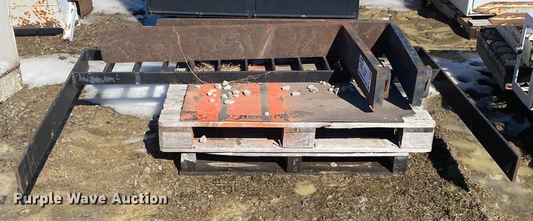 image for item DL6963 Manitou forklift attachments