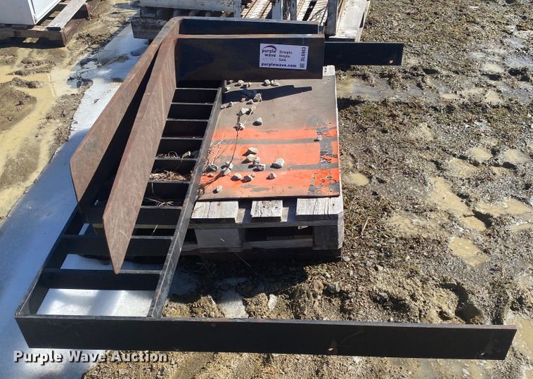 image for item DL6963 Manitou forklift attachments