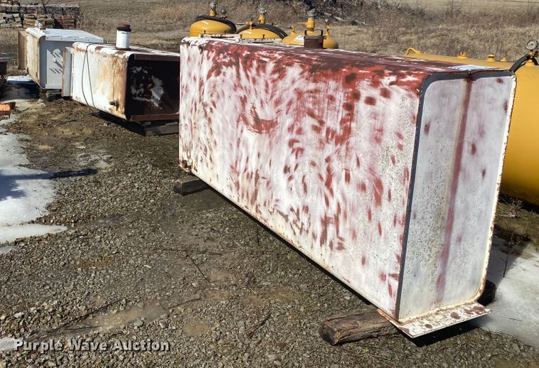 image for item DL6968 (4) tanks