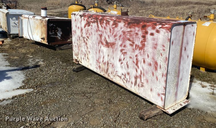 image for item DL6968 (4) tanks