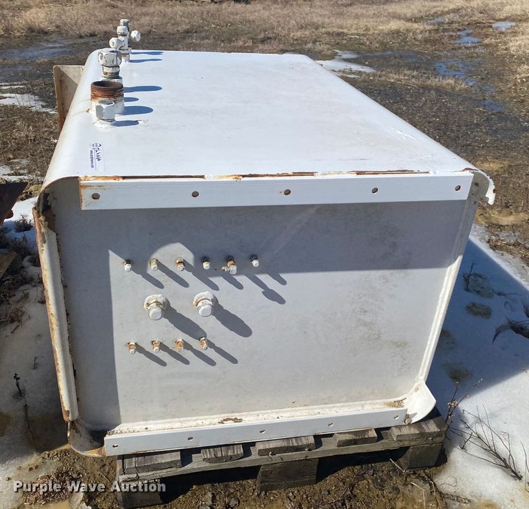 image for item DL6968 (4) tanks