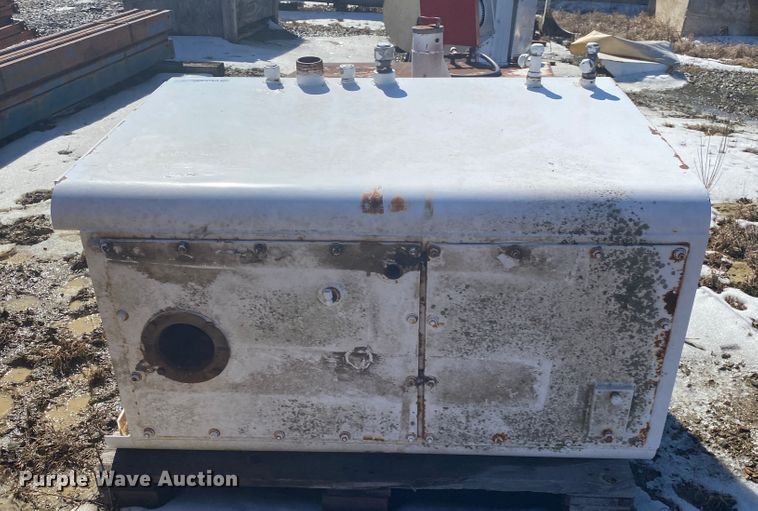 image for item DL6968 (4) tanks