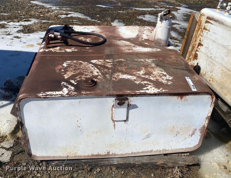 image for item DL6968 (4) tanks