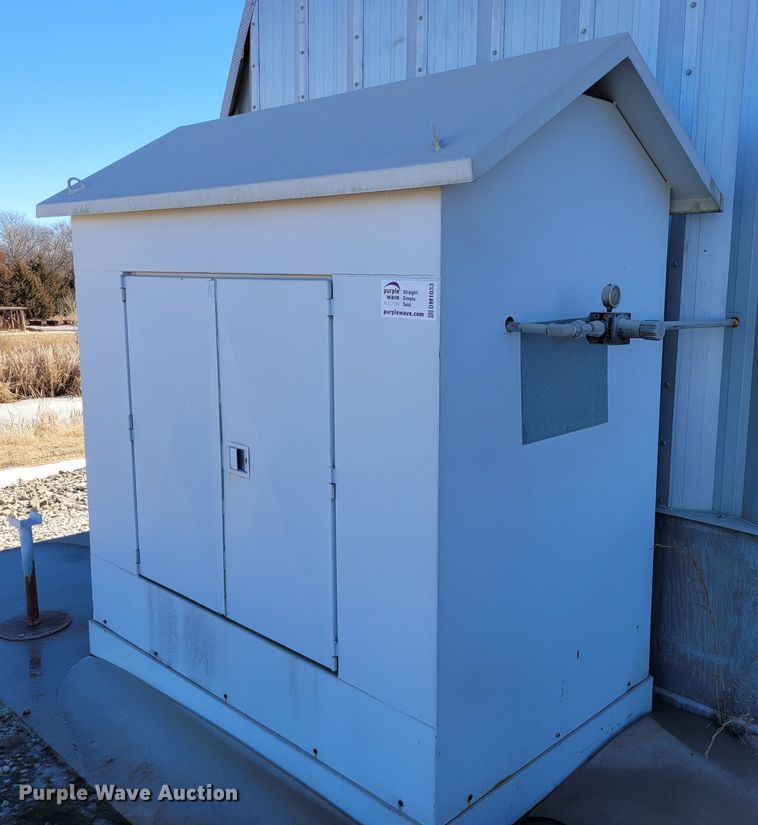 image for item DM1033 (2) Industrial Gold C1521E80V air compressors