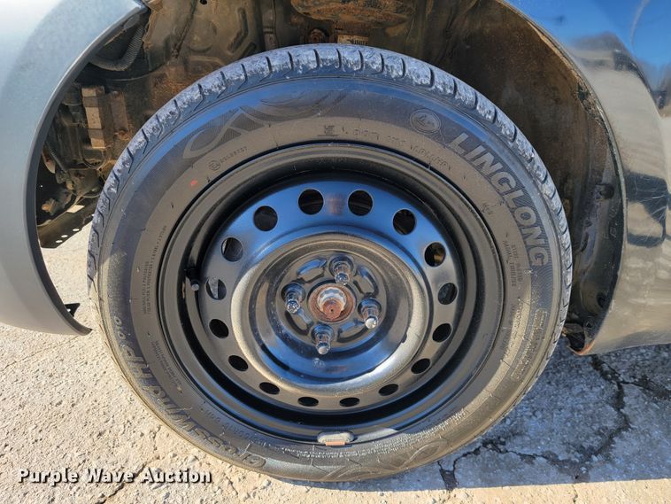 image for item DM7489 2010 Toyota Yaris