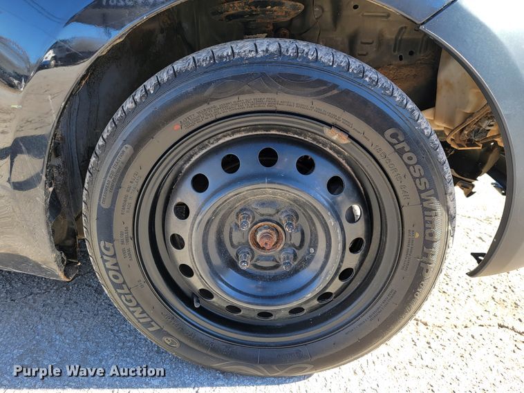 image for item DM7489 2010 Toyota Yaris