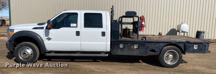 image for item DM8258 2015 Ford F550 Super Duty XL  Crew Cab flatbed truck