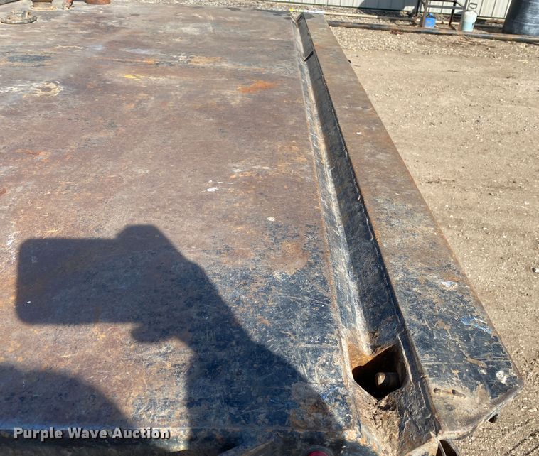 image for item DM8258 2015 Ford F550 Super Duty XL  Crew Cab flatbed truck