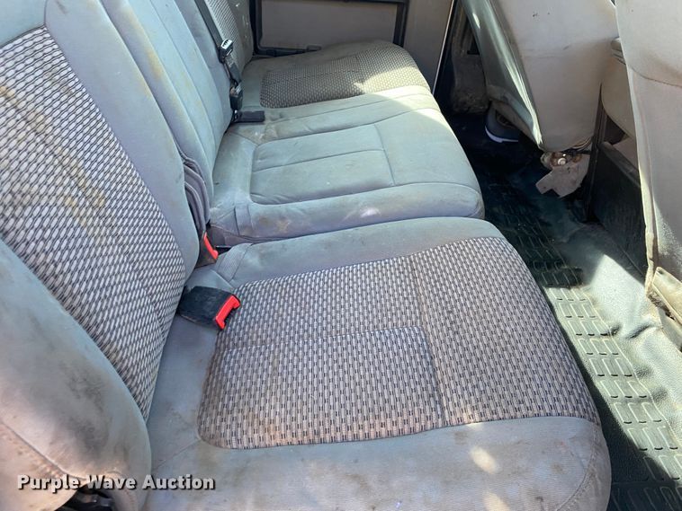 image for item DM8258 2015 Ford F550 Super Duty XL  Crew Cab flatbed truck