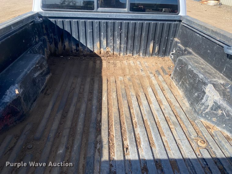 image for item DM8260 2017 Toyota Tacoma  Access Cab pickup truck