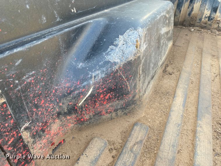 image for item DM8260 2017 Toyota Tacoma  Access Cab pickup truck