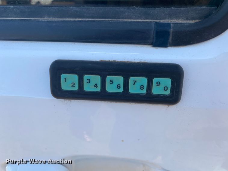 image for item DM8260 2017 Toyota Tacoma  Access Cab pickup truck