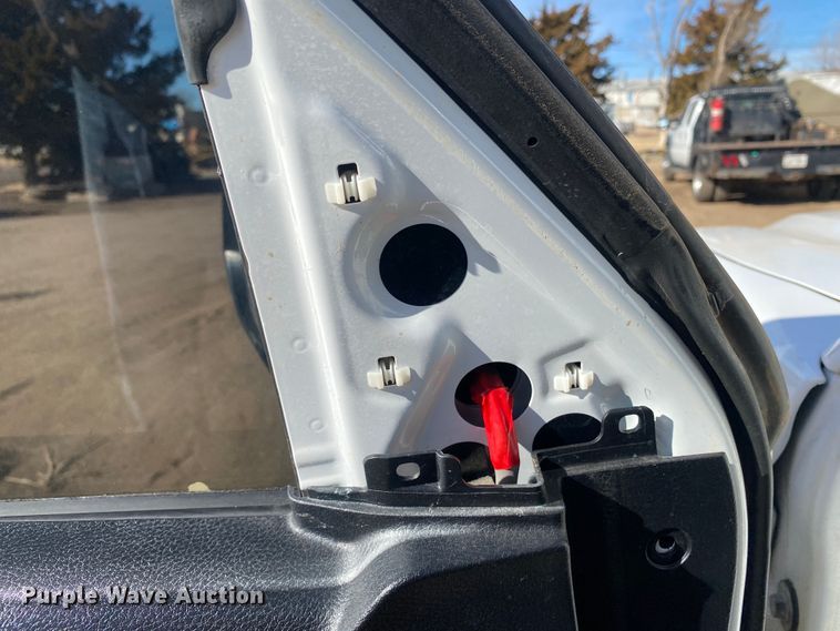 image for item DM8260 2017 Toyota Tacoma  Access Cab pickup truck