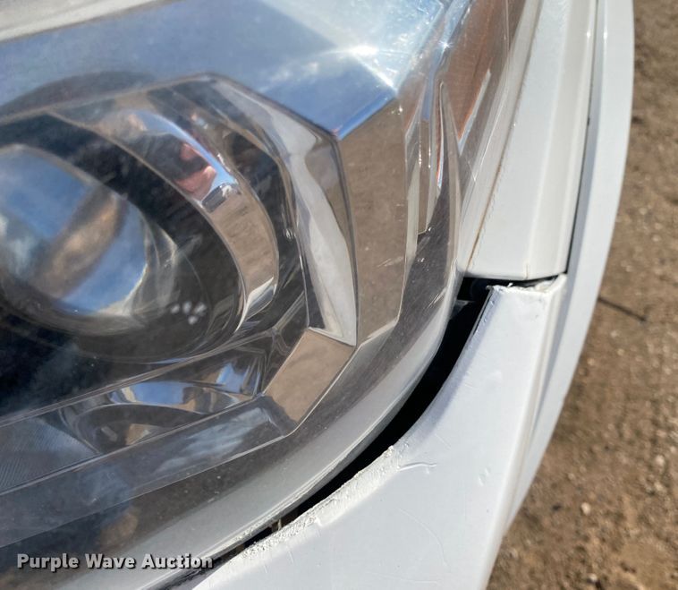 image for item DM8260 2017 Toyota Tacoma  Access Cab pickup truck