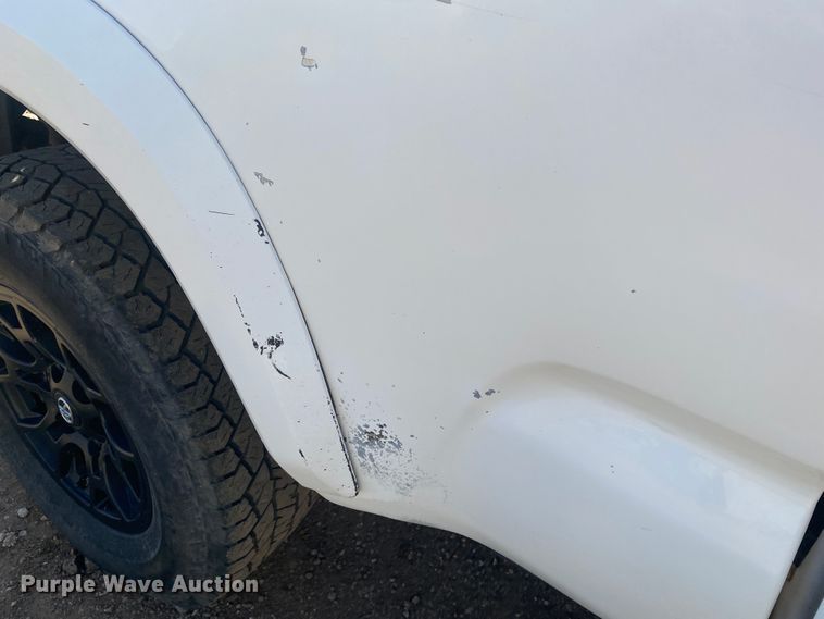 image for item DM8260 2017 Toyota Tacoma  Access Cab pickup truck