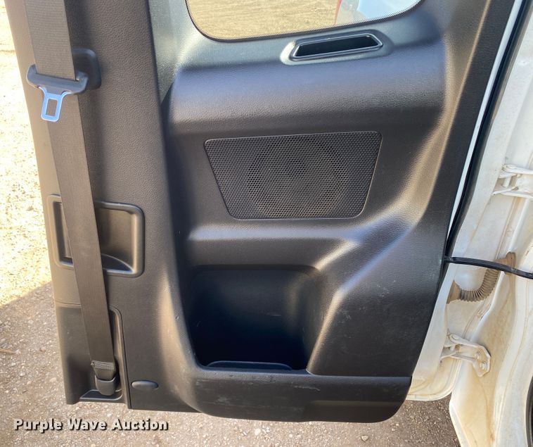 image for item DM8260 2017 Toyota Tacoma  Access Cab pickup truck