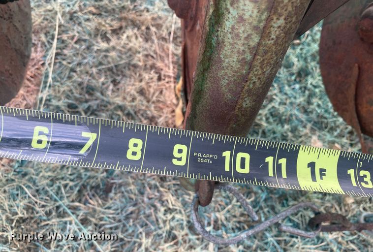 image for item DM8290 John Deere DR1610B  grain drill