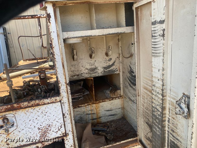 image for item DM8293 1988 GMC C6000  digger derrick truck