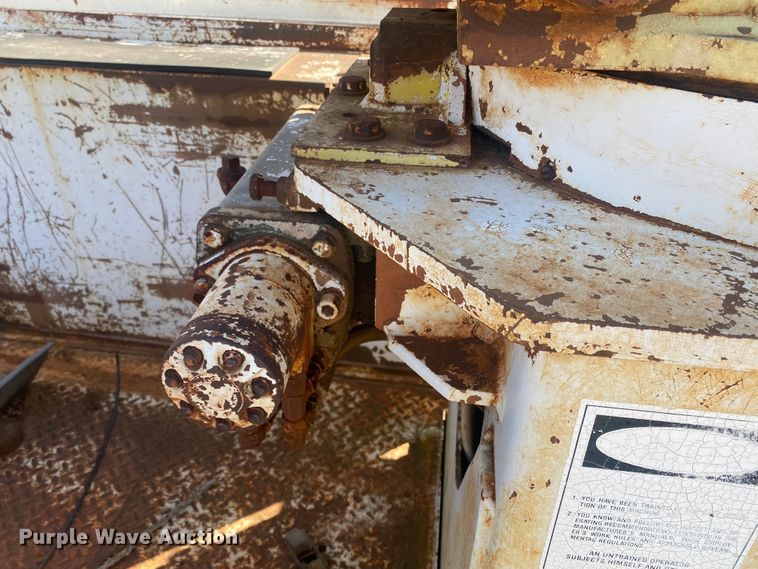 image for item DM8293 1988 GMC C6000  digger derrick truck