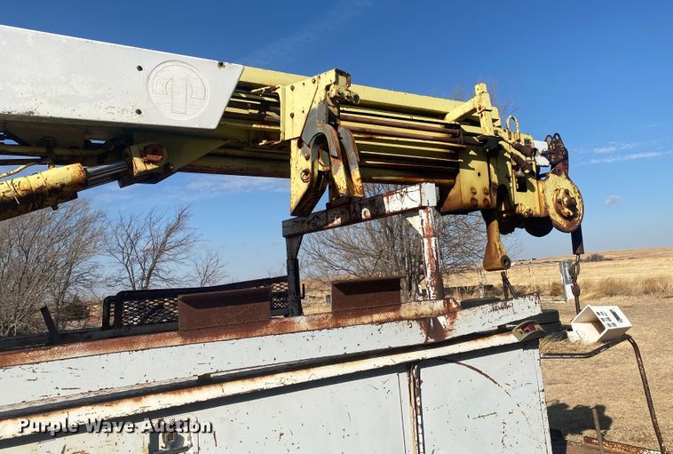 image for item DM8293 1988 GMC C6000  digger derrick truck