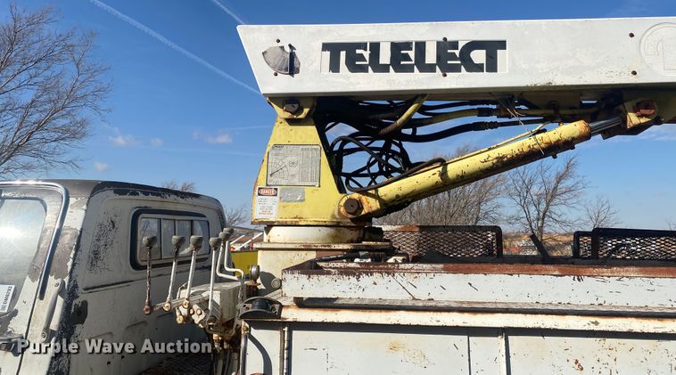 image for item DM8293 1988 GMC C6000  digger derrick truck