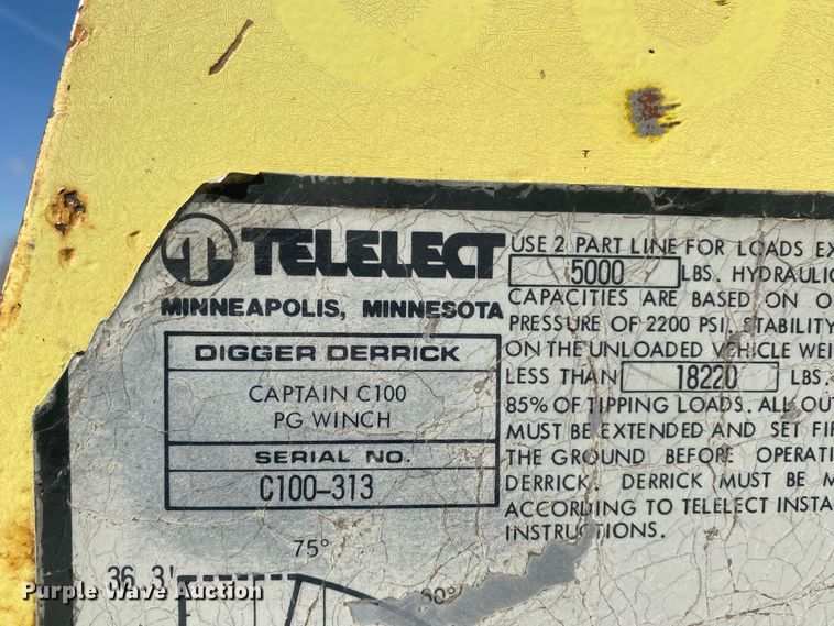 image for item DM8293 1988 GMC C6000  digger derrick truck