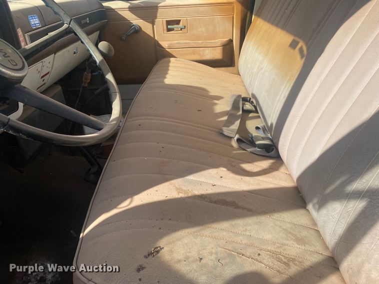 image for item DM8293 1988 GMC C6000  digger derrick truck