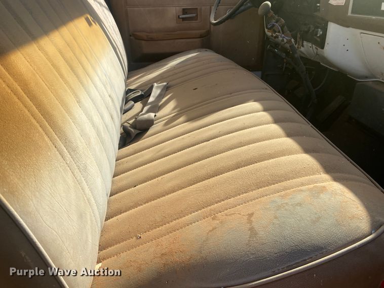 image for item DM8293 1988 GMC C6000  digger derrick truck