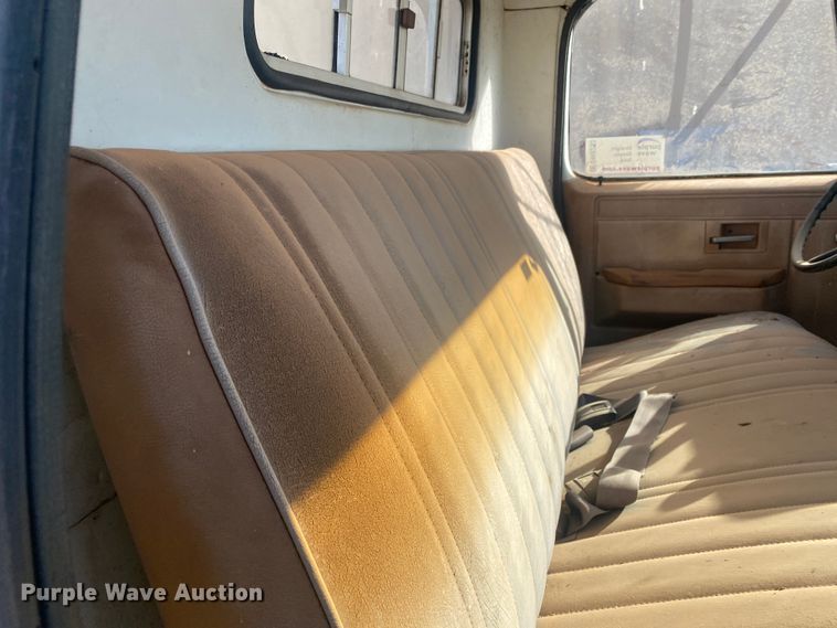 image for item DM8293 1988 GMC C6000  digger derrick truck