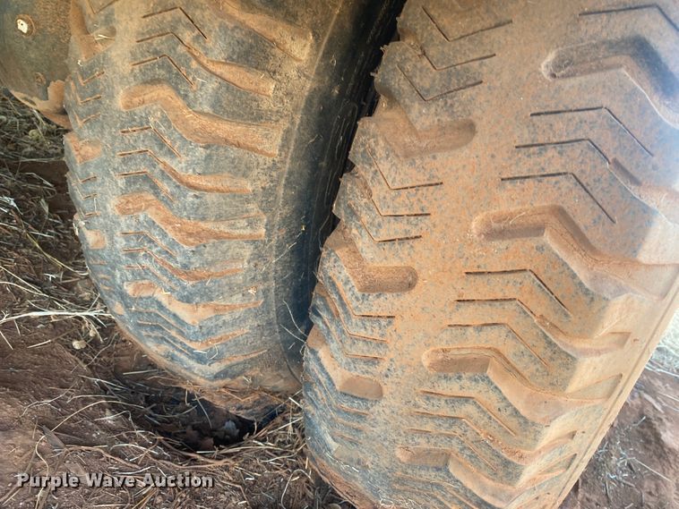 image for item DM8293 1988 GMC C6000  digger derrick truck