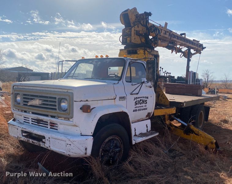 image for item DM8294 1975 GMC 6500  digger derrick truck